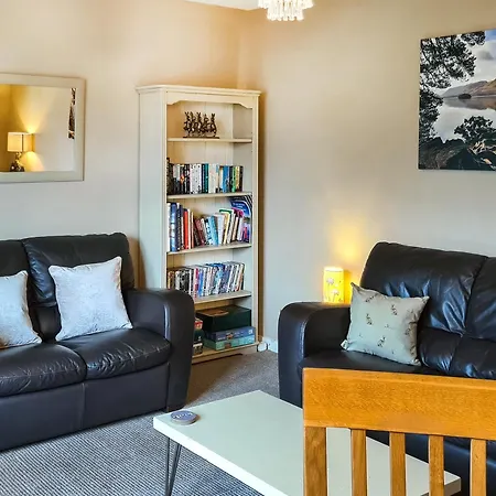 10 Elm Court Holiday home *